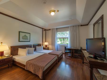 Example of a large double room at Hotel Tropical Manaus Ecoresort 